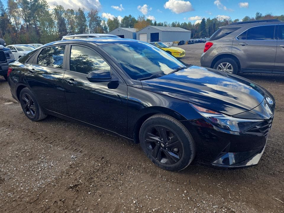 2022 HYUNDAI ELANTRA SEL 4