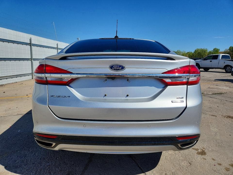 2017 FORD FUSION SE 6