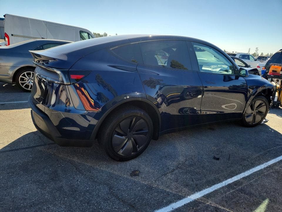 2026 TESLA MODEL Y 3
