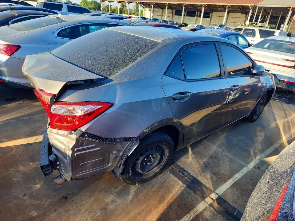 2017 TOYOTA COROLLA LE 3