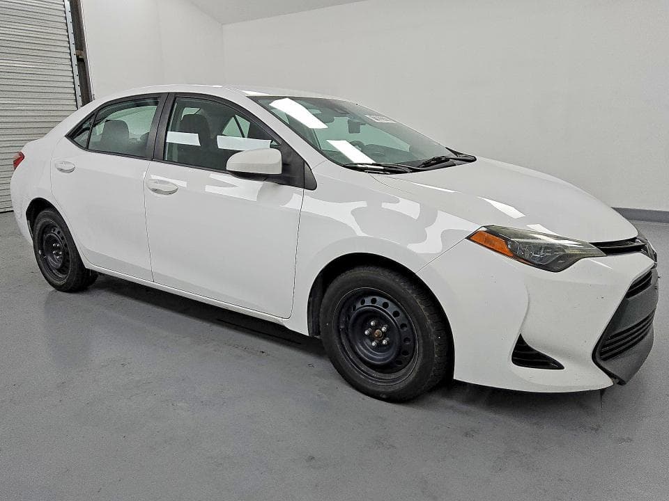2018 TOYOTA COROLLA LE 4