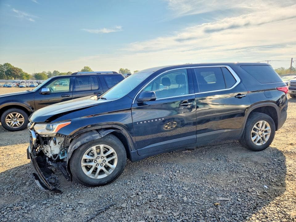 2021 CHEVROLET TRAVERSE LS - 1