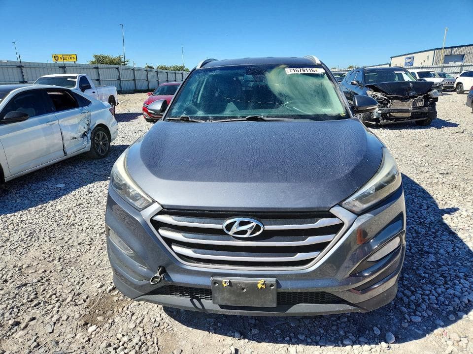 2017 HYUNDAI TUCSON SE PLUS 5
