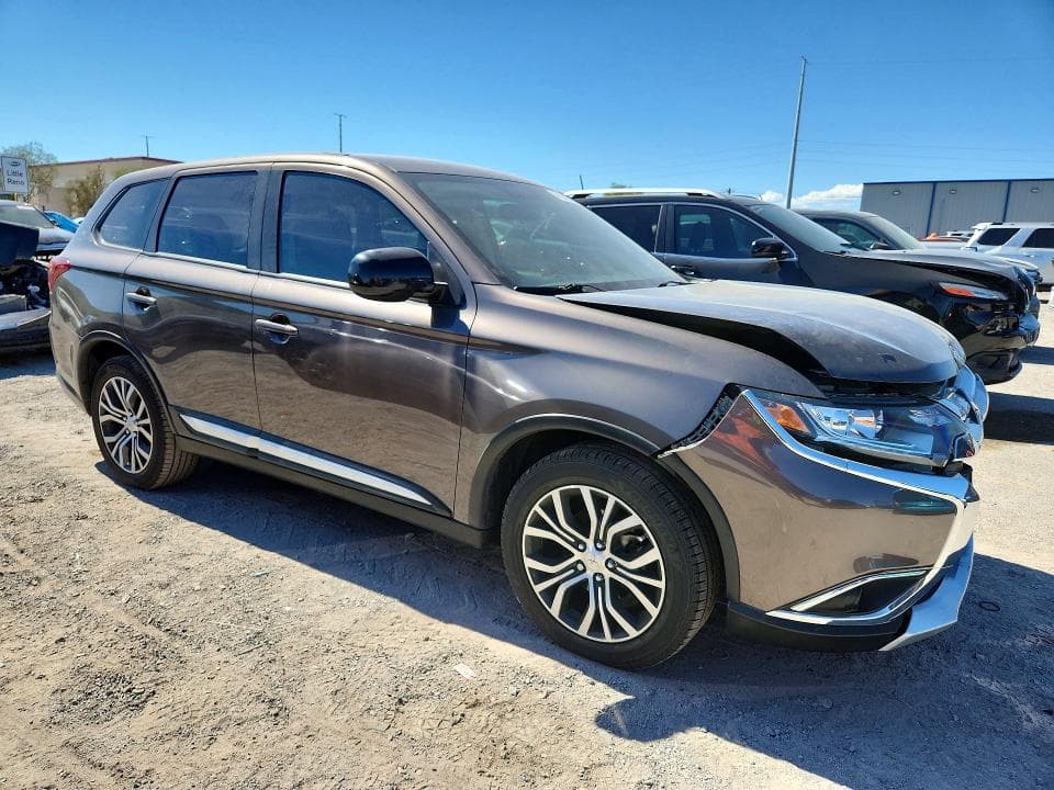 2017 MITSUBISHI OUTLANDER ES 4