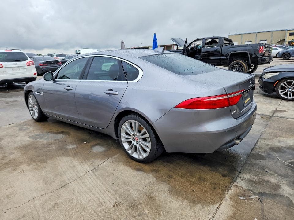 2020 JAGUAR XF PRESTIGE 2