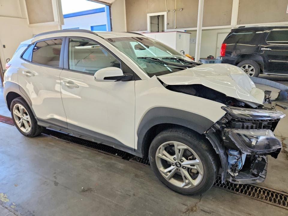 2023 HYUNDAI KONA SEL 4