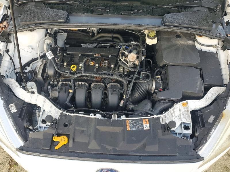 2017 FORD FOCUS SE 11
