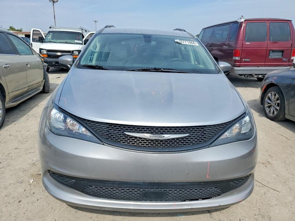 2021 CHRYSLER VOYAGER LXI 5