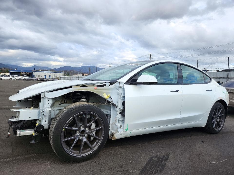 2023 TESLA MODEL 3 - 1