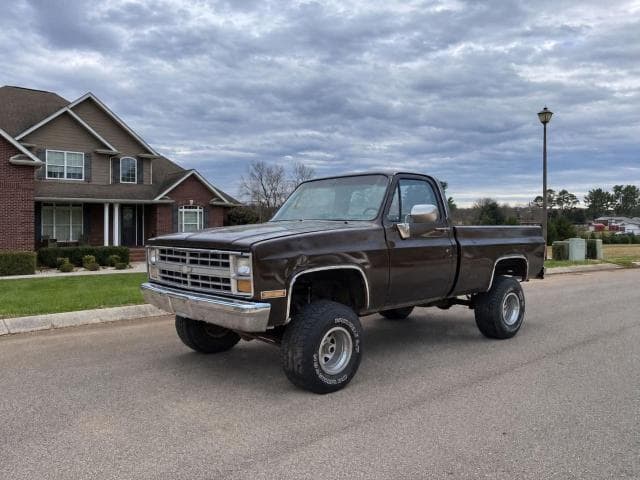 1984 CHEVROLET K10 2