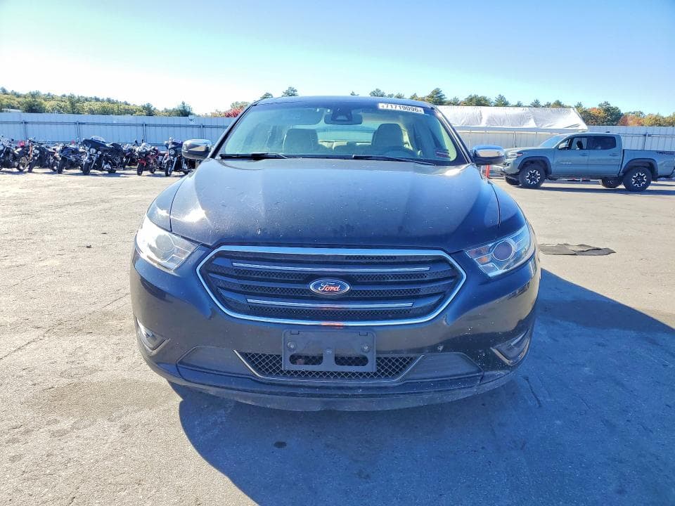 2017 FORD TAURUS LIMITED 5