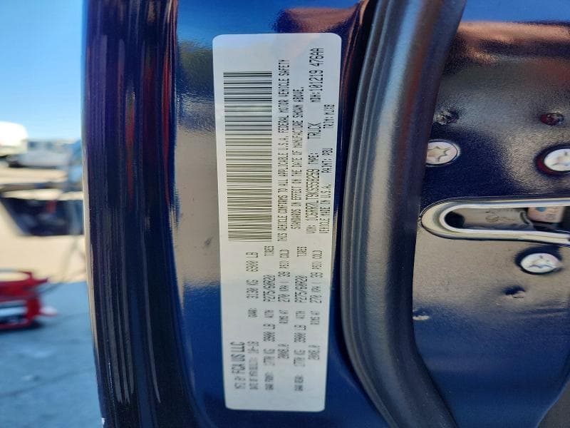 2019 RAM 1500 CLASSIC SLT 12