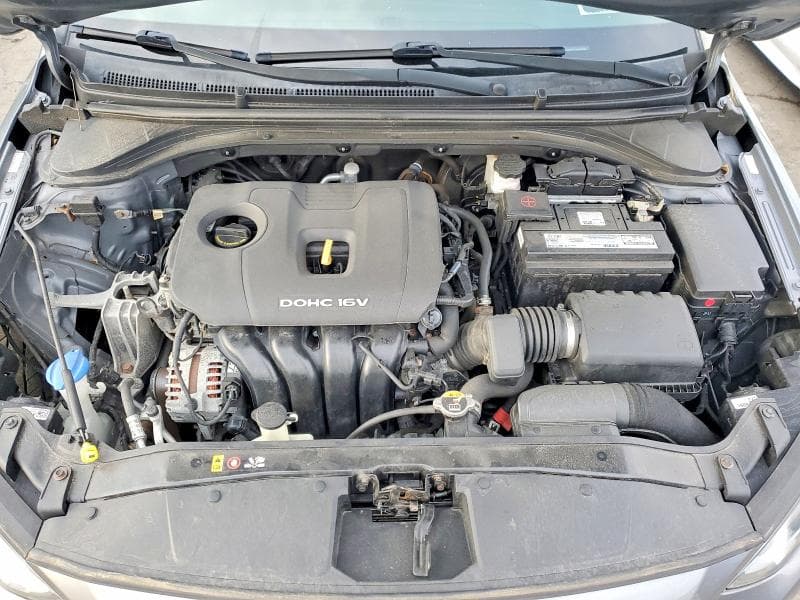 2017 HYUNDAI ELANTRA SE 11