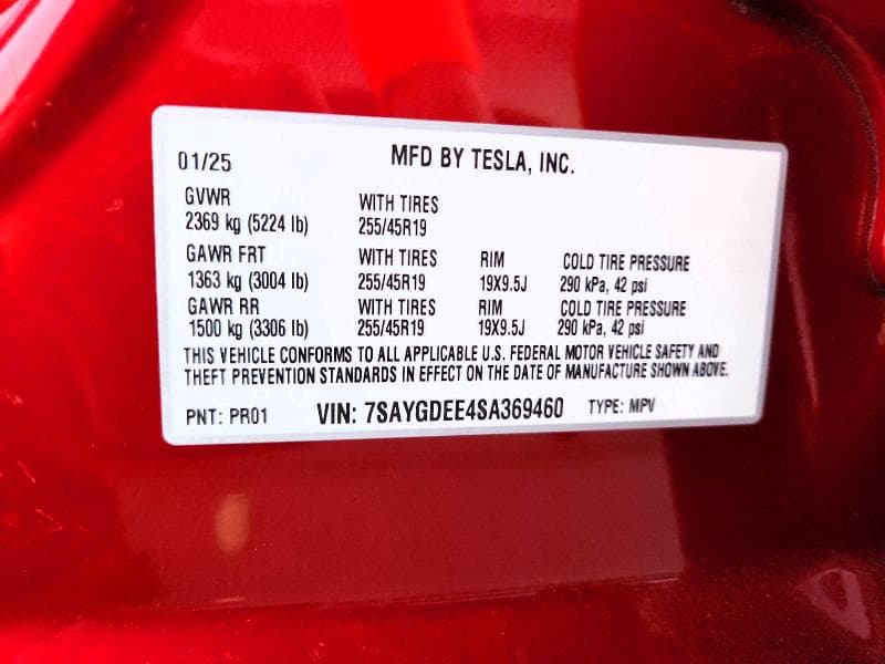 2025 TESLA MODEL Y 14