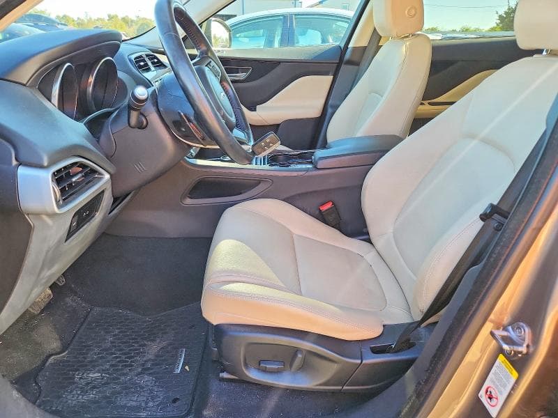 2017 JAGUAR F-PACE PREMIUM 7