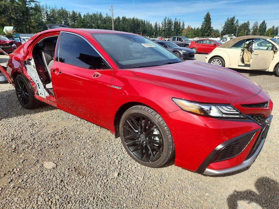 2021 TOYOTA CAMRY XSE 4