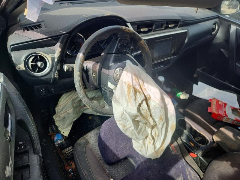2019 TOYOTA COROLLA L 8