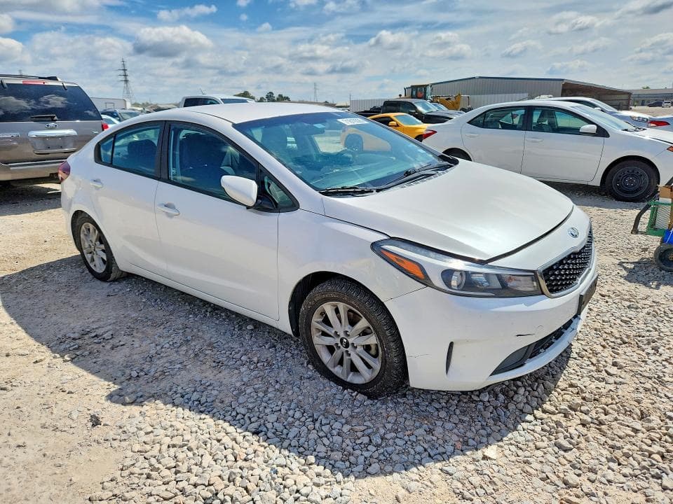 2017 KIA FORTE LX 4