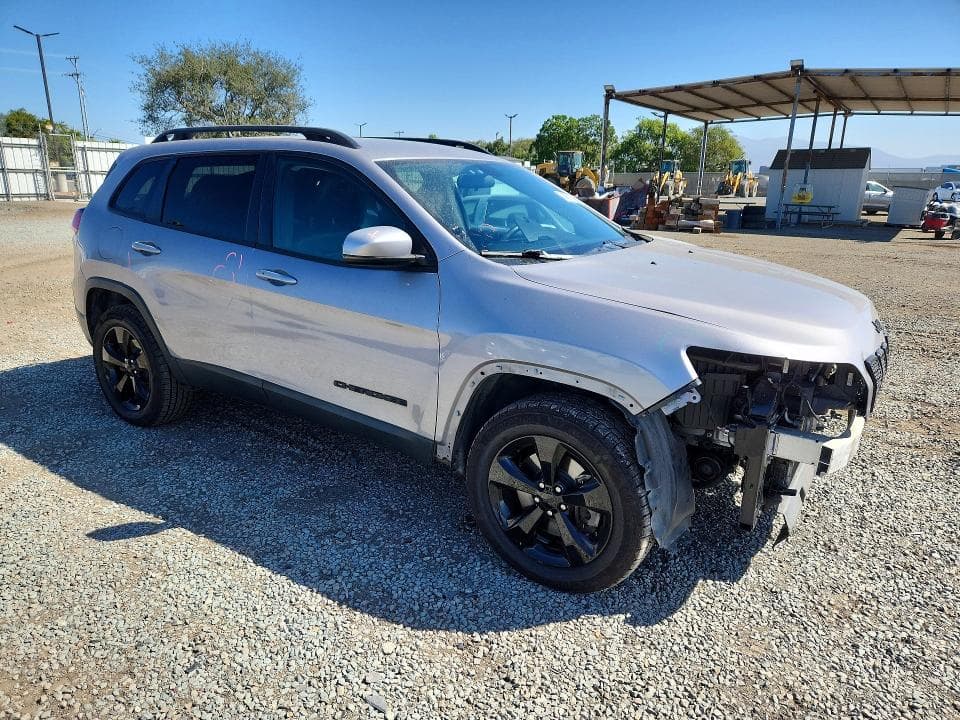 2019 JEEP CHEROKEE LATITUDE PLUS 4
