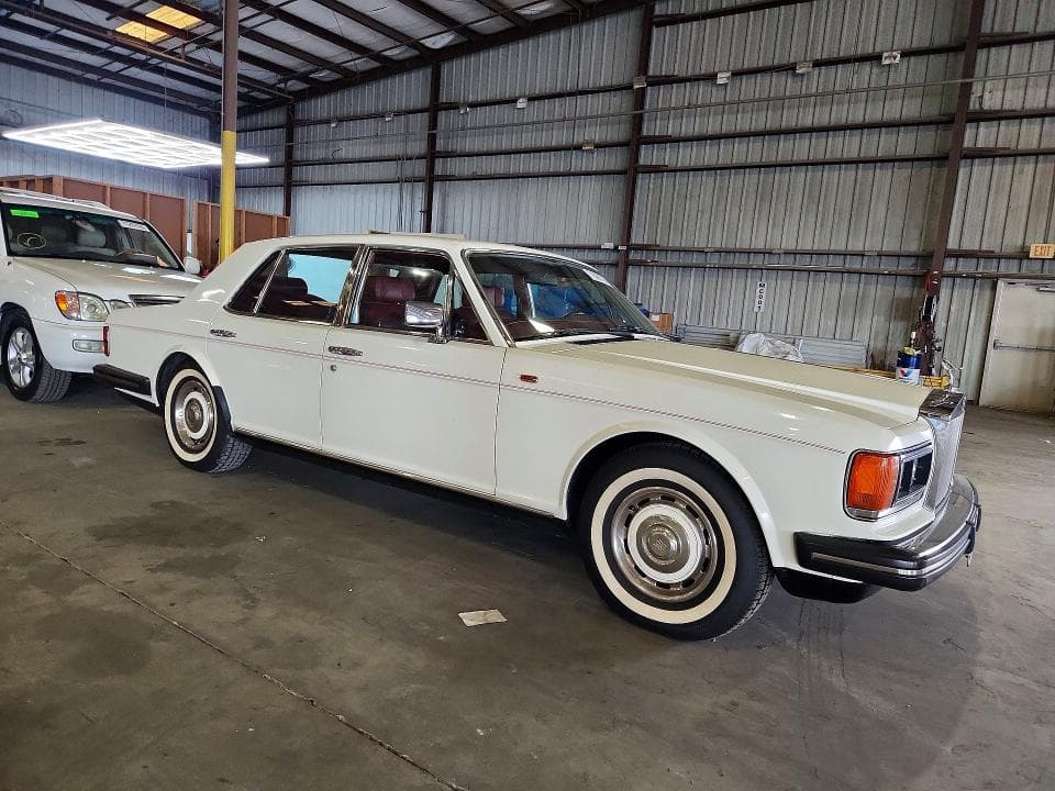 1986 ROLLS-ROYCE SILVER SPIRIT 4