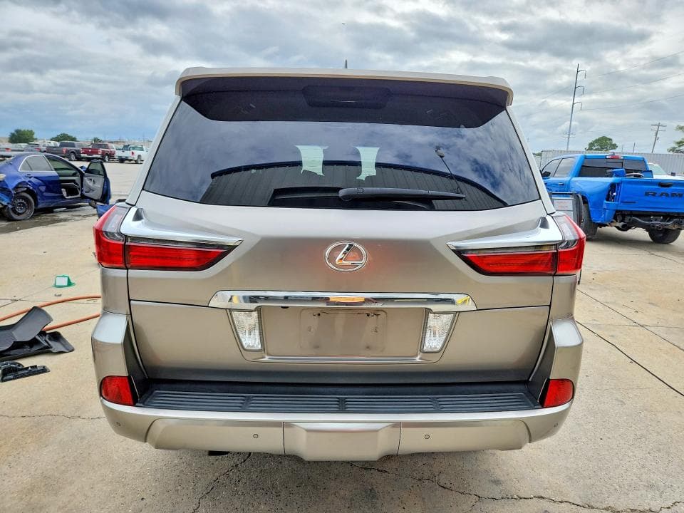 2017 LEXUS LX 570 6