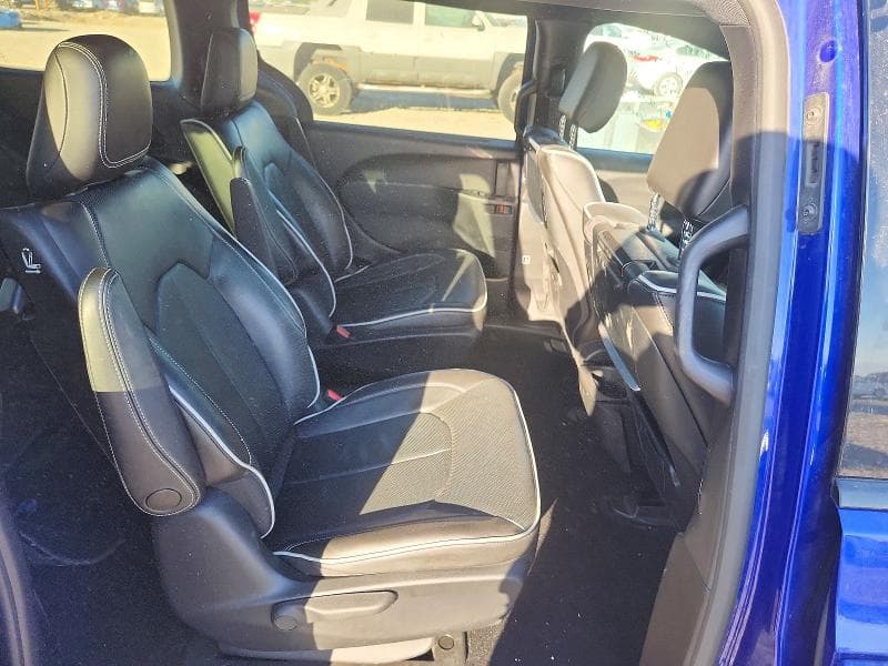 2020 CHRYSLER PACIFICA HYBRID LIMITED 11