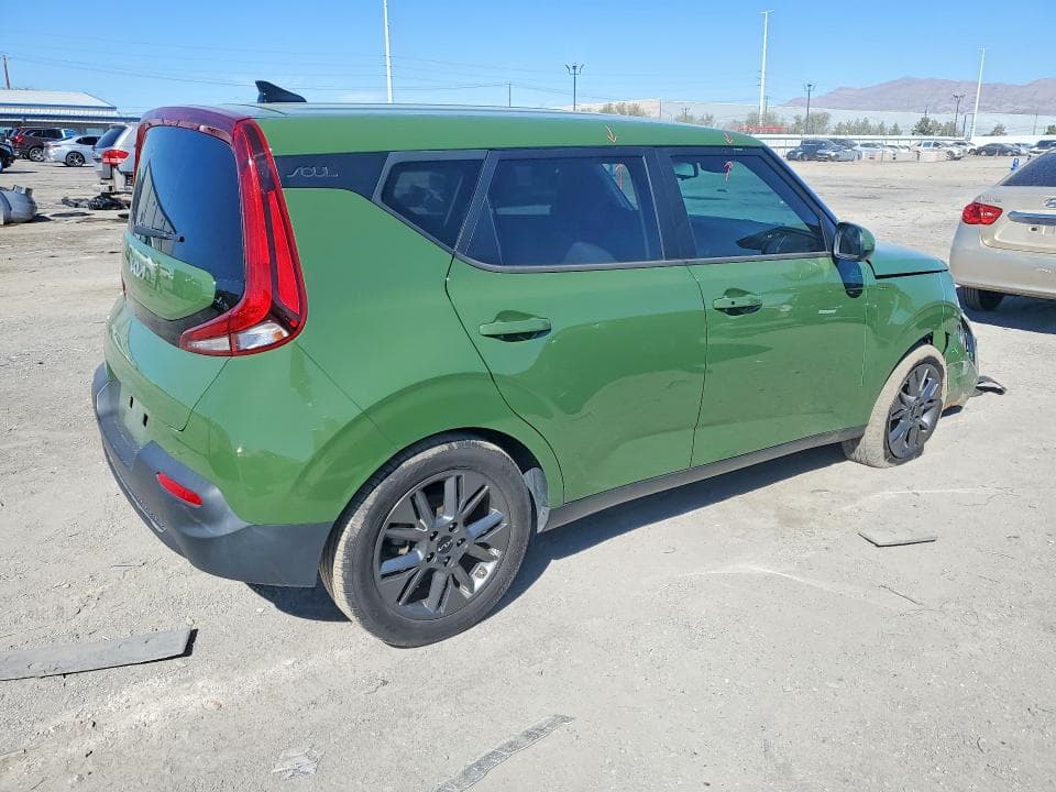 2022 KIA SOUL EX 3