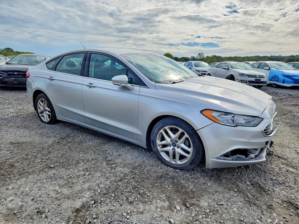 2017 FORD FUSION SE 4