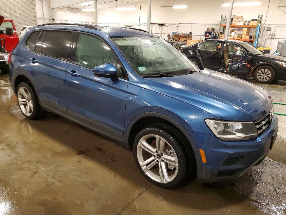 2018 VOLKSWAGEN TIGUAN S 4