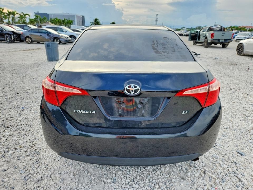 2018 TOYOTA COROLLA LE 6
