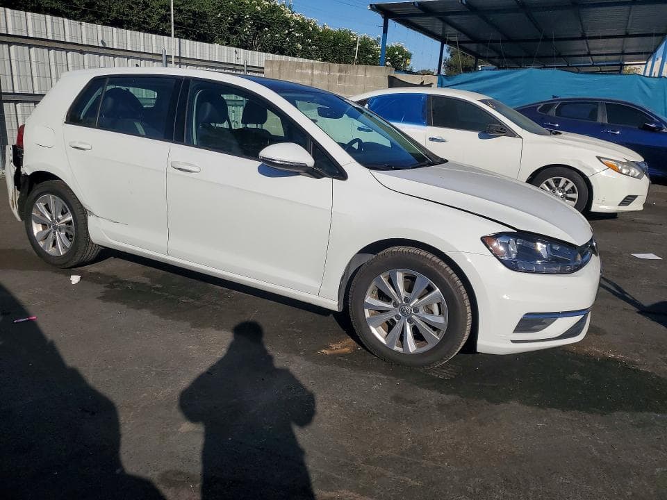 2020 VOLKSWAGEN GOLF 4
