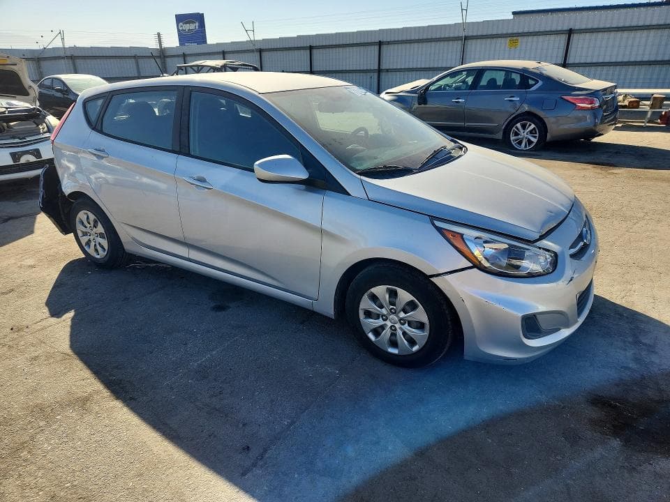 2017 HYUNDAI ACCENT SE 4