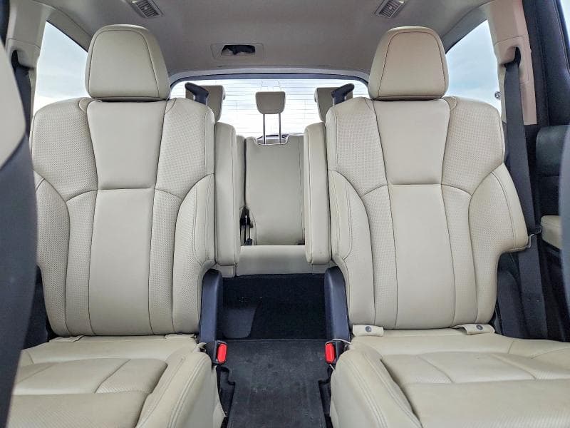 2022 SUBARU ASCENT LIMITED 10