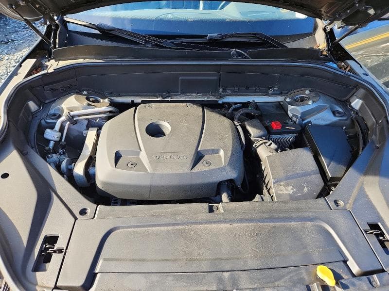 2017 VOLVO XC90 T6 12