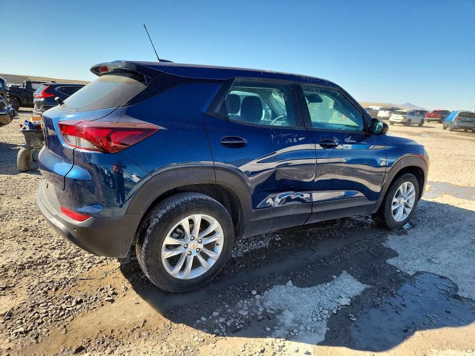 2021 CHEVROLET TRAILBLAZER LS 3