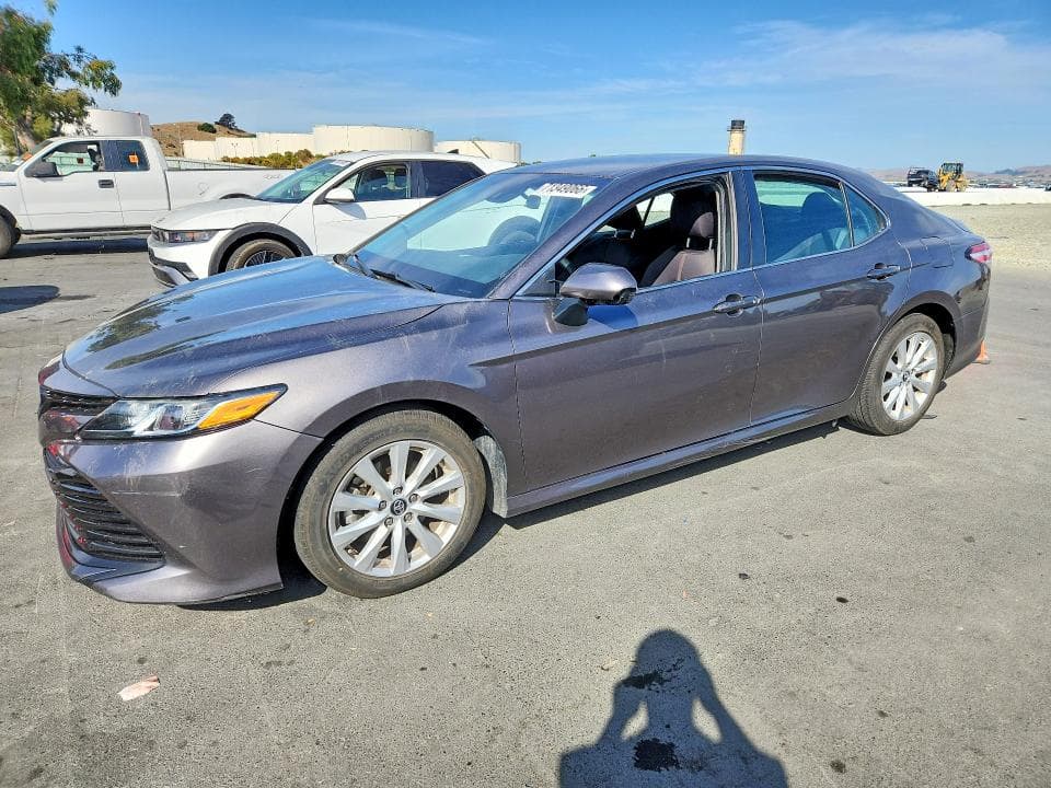 2019 TOYOTA CAMRY LE