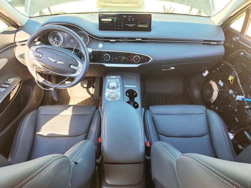 2025 GENESIS GV70 2.5T STANDARD 8
