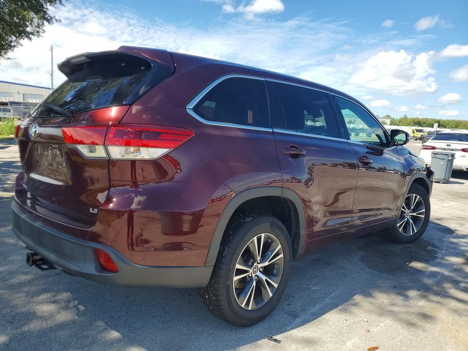 2018 TOYOTA HIGHLANDER LE PLUS 3