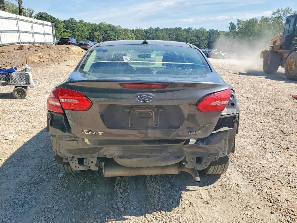 2017 FORD FOCUS SEL 6