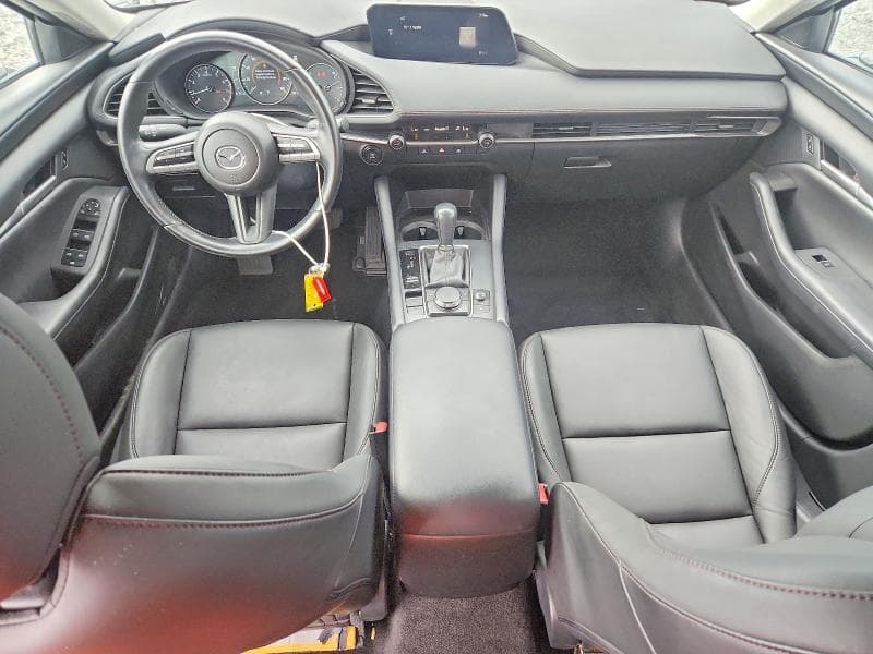 2022 MAZDA 3 SELECT 8