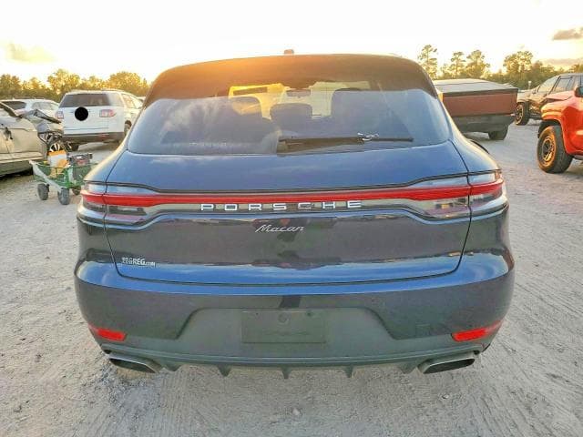 2021 PORSCHE MACAN 6