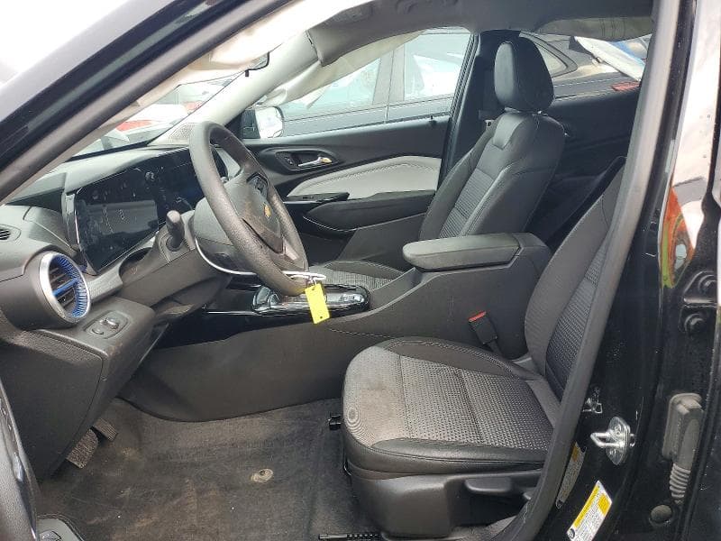 2025 CHEVROLET TRAX 1LT 7