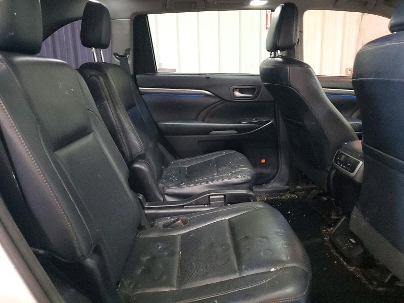 2017 TOYOTA HIGHLANDER LIMITED 11