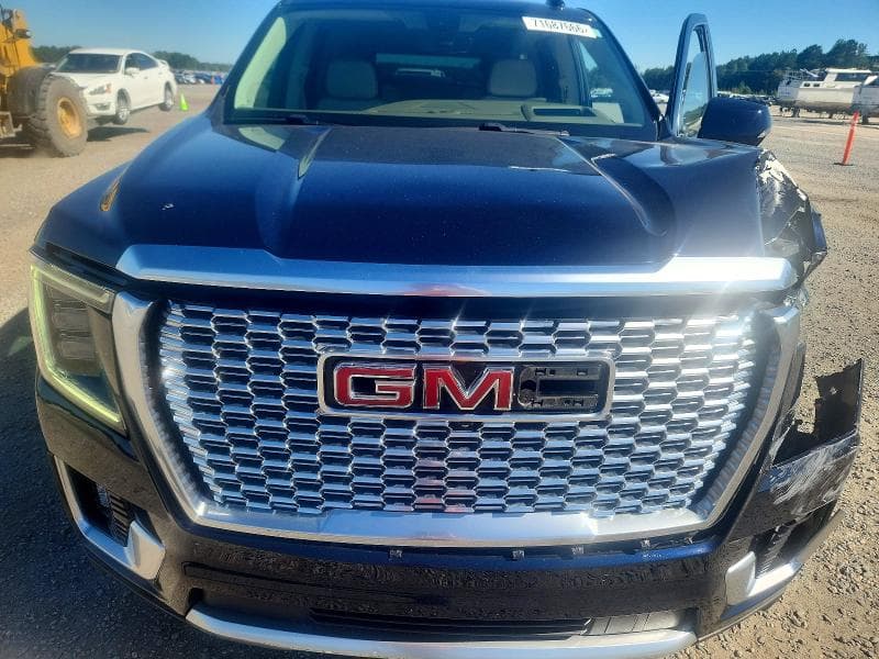2021 GMC YUKON DENALI 12