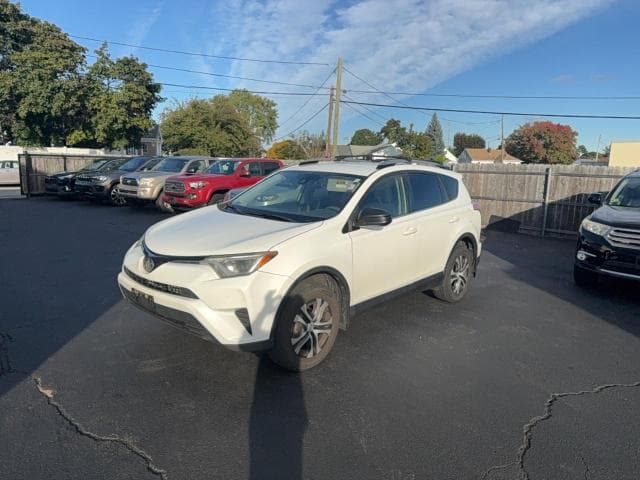 2017 TOYOTA RAV4 LE 2