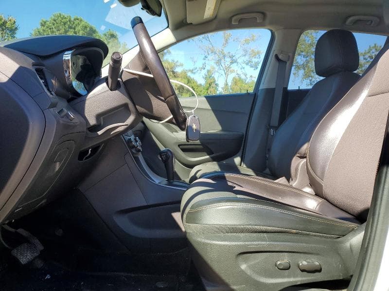 2020 CHEVROLET TRAX 1LT 7
