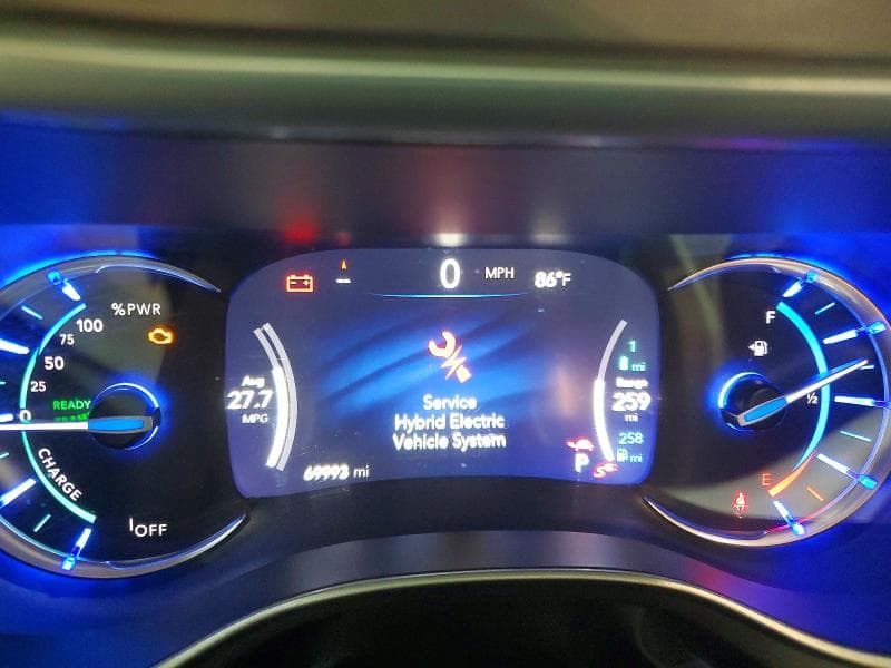2023 CHRYSLER PACIFICA HYBRID TOURING L 9