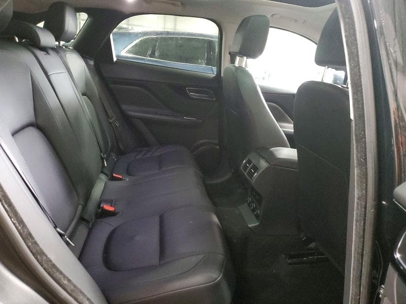 2018 JAGUAR F-PACE PREMIUM 10