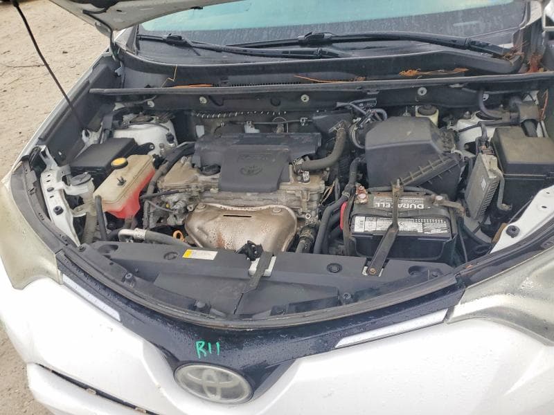 2018 TOYOTA RAV4 XLE 11