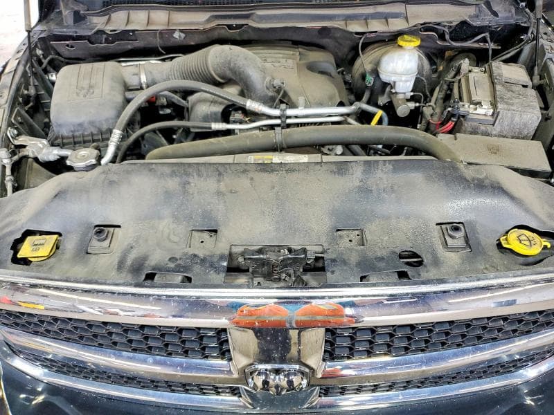 2019 RAM 1500 CLASSIC SLT 11